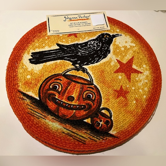 NWT JOHANNA PARKER ROUND HALLOWEEN PLACEMATS. - Picture 12 of 12